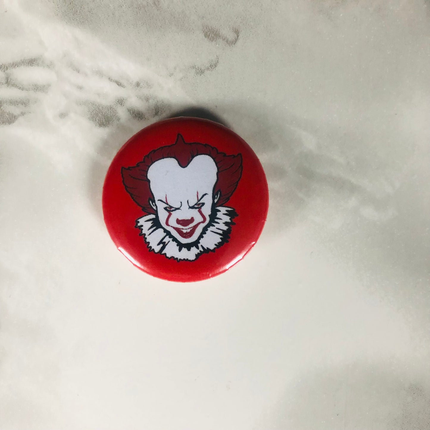 Bouton d’épingle d’Halloween Penny Clown